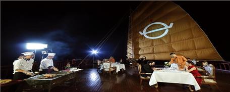 Tour 2 Ngày 1 Đêm du Thuyền Emperor Hạ Long